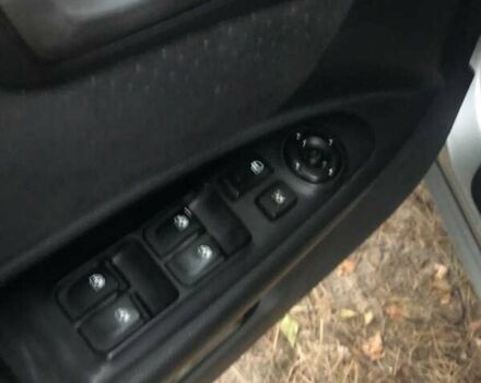 Серый Киа Маджентис, объемом двигателя 2 л и пробегом 511 тыс. км за 2700 $, фото 13 на Automoto.ua