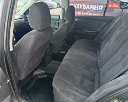 Сірий Кіа Маджентіс, об'ємом двигуна 2 л та пробігом 240 тис. км за 4999 $, фото 7 на Automoto.ua