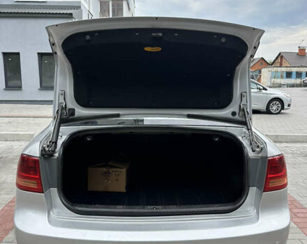 Серый Киа Маджентис, объемом двигателя 2 л и пробегом 314 тыс. км за 4999 $, фото 42 на Automoto.ua