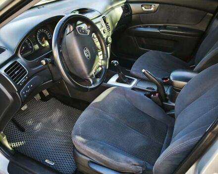 Киа Маджентис 2007 в Запорожье на Automoto.ua Серый Киа Маджентис, объемом двигателя 2 л и пробегом 274 тыс. км за 4999 $, фото 2 на Automoto.ua