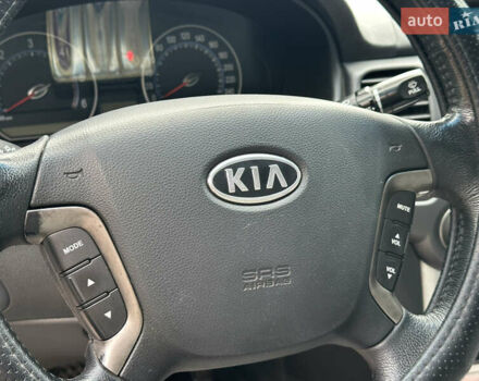 Серый Киа Маджентис, объемом двигателя 2 л и пробегом 314 тыс. км за 4999 $, фото 27 на Automoto.ua