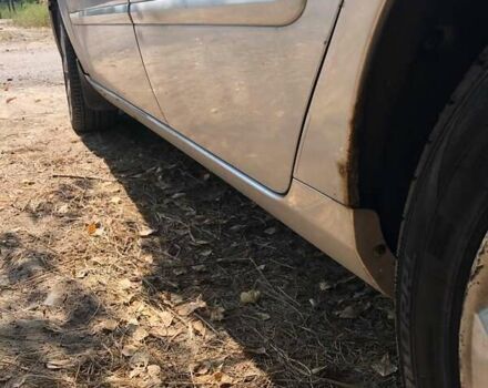 Серый Киа Маджентис, объемом двигателя 2 л и пробегом 511 тыс. км за 2700 $, фото 2 на Automoto.ua