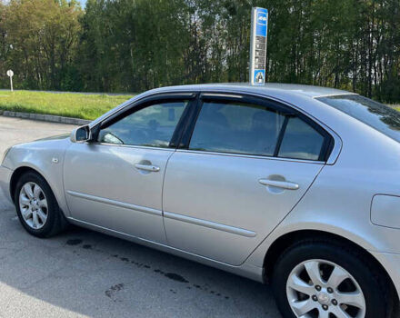 Серый Киа Маджентис, объемом двигателя 2 л и пробегом 320 тыс. км за 5100 $, фото 4 на Automoto.ua