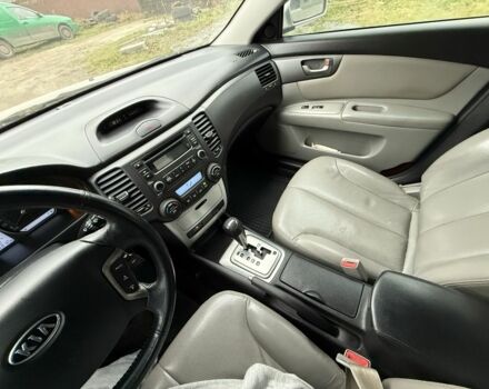 Сірий Кіа Маджентіс, об'ємом двигуна 2 л та пробігом 176 тис. км за 3900 $, фото 11 на Automoto.ua