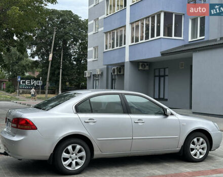 Серый Киа Маджентис, объемом двигателя 2 л и пробегом 314 тыс. км за 4999 $, фото 4 на Automoto.ua