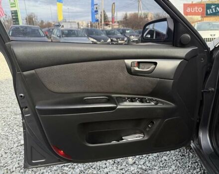 Сірий Кіа Маджентіс, об'ємом двигуна 2 л та пробігом 240 тис. км за 4999 $, фото 8 на Automoto.ua