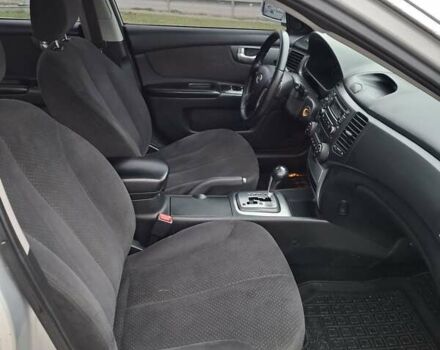 Сірий Кіа Маджентіс, об'ємом двигуна 2 л та пробігом 180 тис. км за 5200 $, фото 13 на Automoto.ua