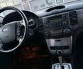 Сірий Кіа Маджентіс, об'ємом двигуна 2 л та пробігом 225 тис. км за 4200 $, фото 11 на Automoto.ua