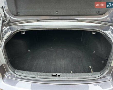 Сірий Кіа Маджентіс, об'ємом двигуна 2 л та пробігом 260 тис. км за 5300 $, фото 21 на Automoto.ua