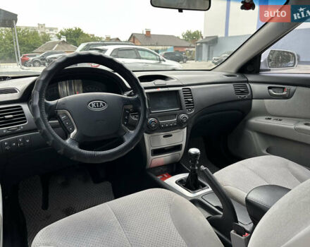 Серый Киа Маджентис, объемом двигателя 2 л и пробегом 314 тыс. км за 4999 $, фото 28 на Automoto.ua