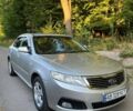 Серый Киа Маджентис, объемом двигателя 2 л и пробегом 266 тыс. км за 5500 $, фото 5 на Automoto.ua
