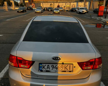 Серый Киа Маджентис, объемом двигателя 2 л и пробегом 291 тыс. км за 6100 $, фото 5 на Automoto.ua