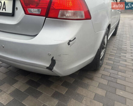 Сірий Кіа Маджентіс, об'ємом двигуна 2 л та пробігом 265 тис. км за 6500 $, фото 4 на Automoto.ua