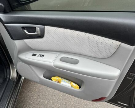 Серый Киа Маджентис, объемом двигателя 2 л и пробегом 263 тыс. км за 7200 $, фото 9 на Automoto.ua