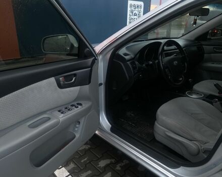 Серый Киа Маджентис, объемом двигателя 2 л и пробегом 269 тыс. км за 5499 $, фото 19 на Automoto.ua