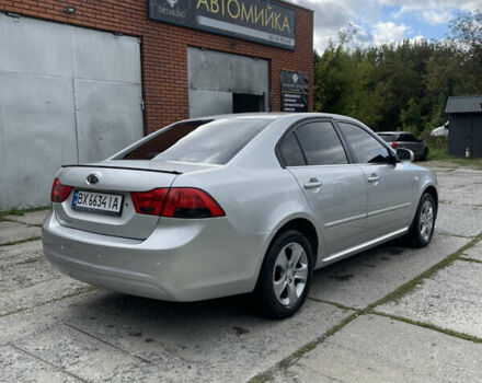 Серый Киа Маджентис, объемом двигателя 2 л и пробегом 210 тыс. км за 7000 $, фото 3 на Automoto.ua