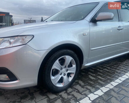 Сірий Кіа Маджентіс, об'ємом двигуна 2 л та пробігом 269 тис. км за 5350 $, фото 8 на Automoto.ua