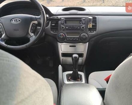 Сірий Кіа Маджентіс, об'ємом двигуна 2 л та пробігом 245 тис. км за 5700 $, фото 24 на Automoto.ua