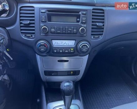 Сірий Кіа Маджентіс, об'ємом двигуна 2 л та пробігом 242 тис. км за 6200 $, фото 51 на Automoto.ua