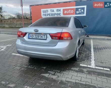 Сірий Кіа Маджентіс, об'ємом двигуна 2 л та пробігом 269 тис. км за 5350 $, фото 15 на Automoto.ua