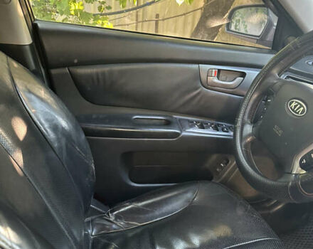 Серый Киа Маджентис, объемом двигателя 2 л и пробегом 310 тыс. км за 5400 $, фото 13 на Automoto.ua