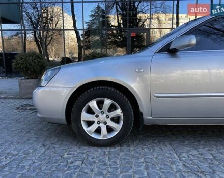 Сірий Кіа Маджентіс, об'ємом двигуна 2 л та пробігом 242 тис. км за 6200 $, фото 3 на Automoto.ua