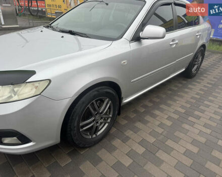 Сірий Кіа Маджентіс, об'ємом двигуна 2 л та пробігом 265 тис. км за 6500 $, фото 10 на Automoto.ua