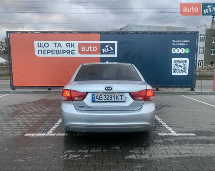 Сірий Кіа Маджентіс, об'ємом двигуна 2 л та пробігом 269 тис. км за 5350 $, фото 4 на Automoto.ua