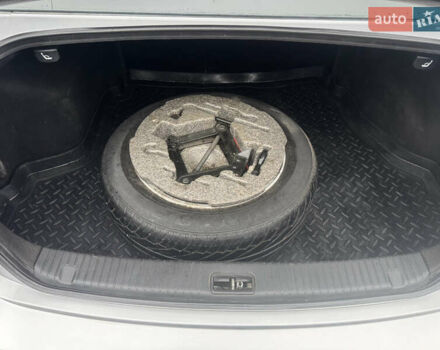 Сірий Кіа Маджентіс, об'ємом двигуна 2 л та пробігом 265 тис. км за 6500 $, фото 25 на Automoto.ua