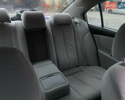 Сірий Кіа Маджентіс, об'ємом двигуна 2 л та пробігом 269 тис. км за 5350 $, фото 5 на Automoto.ua