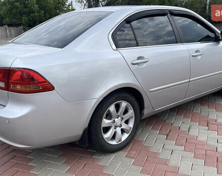 Сірий Кіа Маджентіс, об'ємом двигуна 2 л та пробігом 303 тис. км за 6500 $, фото 1 на Automoto.ua