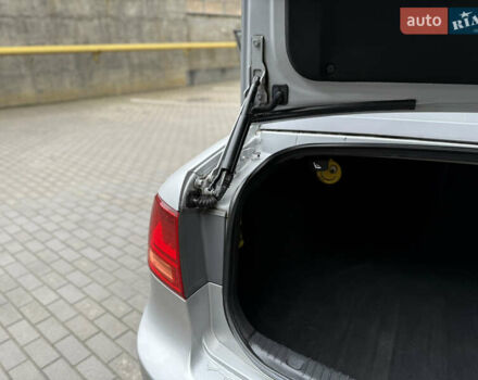 Сірий Кіа Маджентіс, об'ємом двигуна 2 л та пробігом 176 тис. км за 5200 $, фото 43 на Automoto.ua