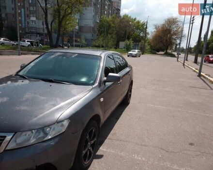 Серый Киа Маджентис, объемом двигателя 2 л и пробегом 288 тыс. км за 2600 $, фото 2 на Automoto.ua
