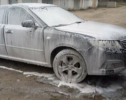 Сірий Кіа Маджентіс, об'ємом двигуна 2 л та пробігом 191 тис. км за 7700 $, фото 2 на Automoto.ua