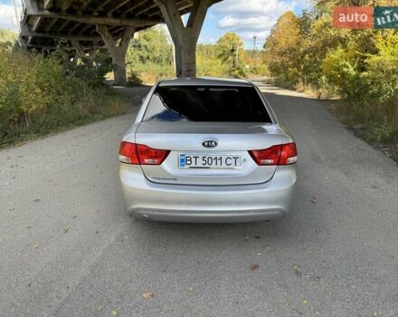 Сірий Кіа Маджентіс, об'ємом двигуна 2 л та пробігом 237 тис. км за 5799 $, фото 5 на Automoto.ua