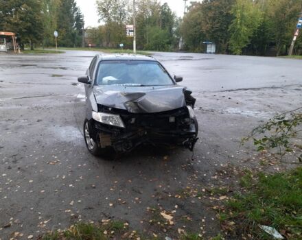 Серый Киа Маджентис, объемом двигателя 2 л и пробегом 267 тыс. км за 2200 $, фото 9 на Automoto.ua