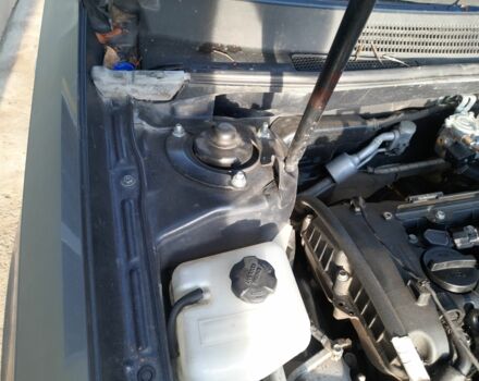 Серый Киа Маджентис, объемом двигателя 2 л и пробегом 267 тыс. км за 2200 $, фото 4 на Automoto.ua