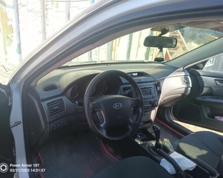 Сірий Кіа Маджентіс, об'ємом двигуна 2 л та пробігом 157 тис. км за 6000 $, фото 3 на Automoto.ua
