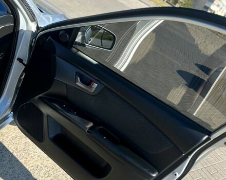 Сірий Кіа Маджентіс, об'ємом двигуна 2 л та пробігом 208 тис. км за 7200 $, фото 10 на Automoto.ua