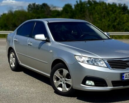 Сірий Кіа Маджентіс, об'ємом двигуна 2 л та пробігом 208 тис. км за 7200 $, фото 3 на Automoto.ua