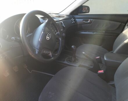 Серый Киа Маджентис, объемом двигателя 2 л и пробегом 267 тыс. км за 2200 $, фото 7 на Automoto.ua