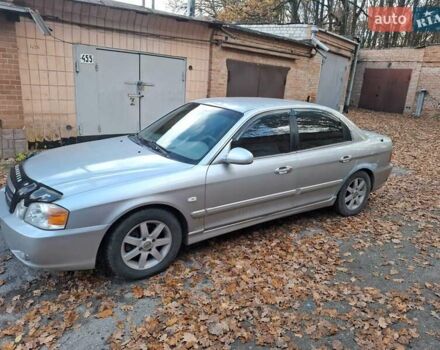 Сірий Кіа Маджентіс, об'ємом двигуна 2 л та пробігом 340 тис. км за 2800 $, фото 1 на Automoto.ua