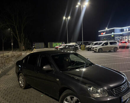 Сірий Кіа Маджентіс, об'ємом двигуна 2 л та пробігом 278 тис. км за 4700 $, фото 1 на Automoto.ua