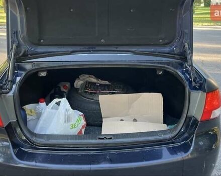 Киа Маджентис 2008 в Мукачеве на Automoto.ua Синий Киа Маджентис, объемом двигателя 2 л и пробегом 291 тыс. км за 5900 $, фото 9 на Automoto.ua