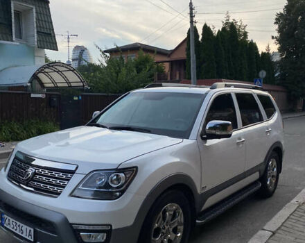 Білий Кіа Мохаве, об'ємом двигуна 3 л та пробігом 83 тис. км за 27500 $, фото 10 на Automoto.ua