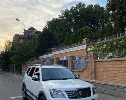 Білий Кіа Мохаве, об'ємом двигуна 3 л та пробігом 83 тис. км за 27500 $, фото 5 на Automoto.ua