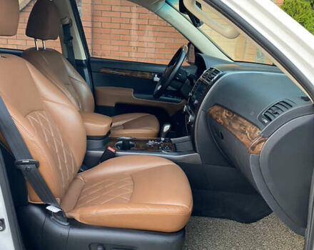 Білий Кіа Мохаве, об'ємом двигуна 3 л та пробігом 83 тис. км за 27500 $, фото 26 на Automoto.ua