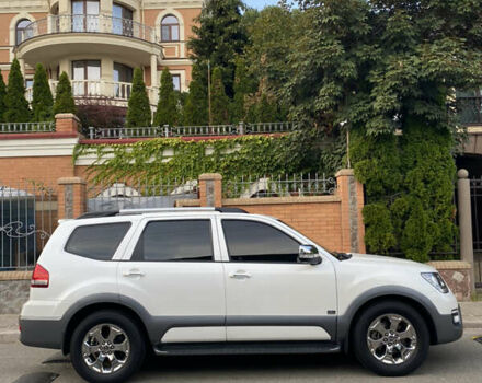 Білий Кіа Мохаве, об'ємом двигуна 3 л та пробігом 83 тис. км за 27500 $, фото 24 на Automoto.ua