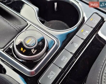 Белый Киа Мохаве, объемом двигателя 2.96 л и пробегом 38 тыс. км за 48950 $, фото 44 на Automoto.ua