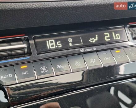 Белый Киа Мохаве, объемом двигателя 2.96 л и пробегом 38 тыс. км за 48950 $, фото 48 на Automoto.ua